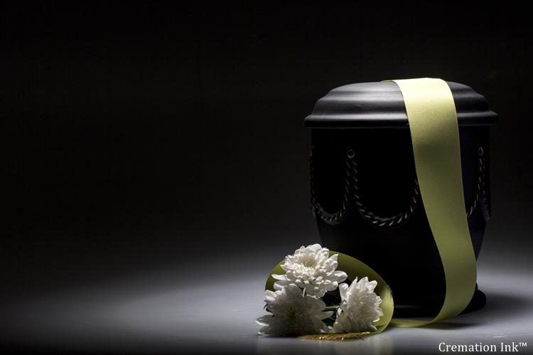 local studio for an ashes tattoo {{brizy_dc_image_alt imageSrc=